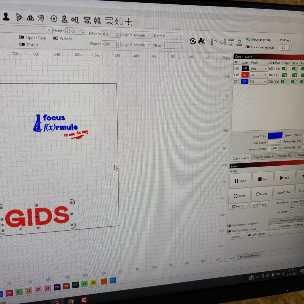 Operating lasercut machine